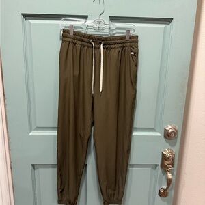 Vuori Women’s Forest Green Joggers